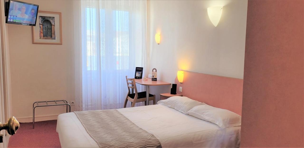 לונס-לה-סונייה Nouvel Hotel מראה חיצוני תמונה
