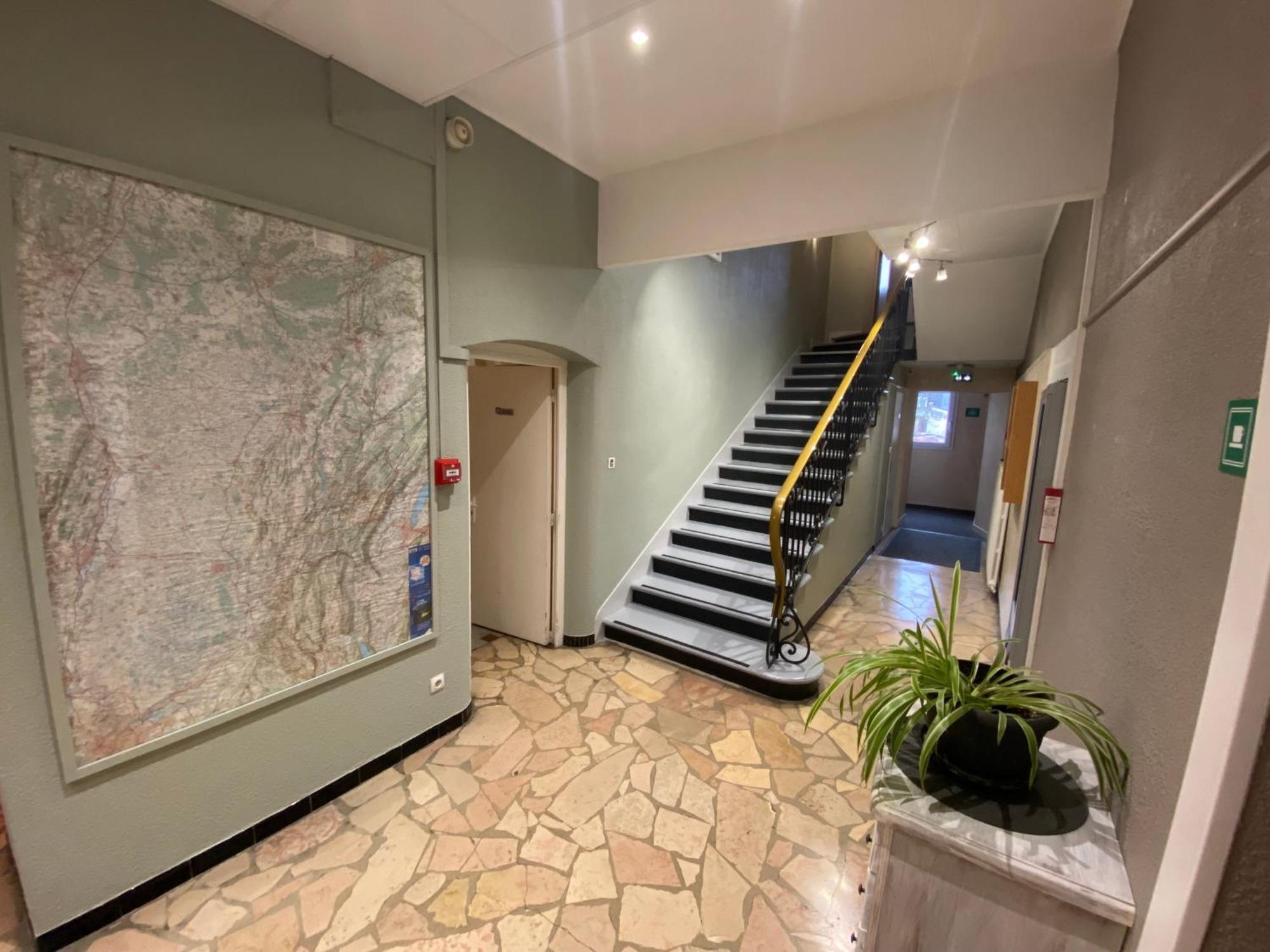 לונס-לה-סונייה Nouvel Hotel מראה חיצוני תמונה