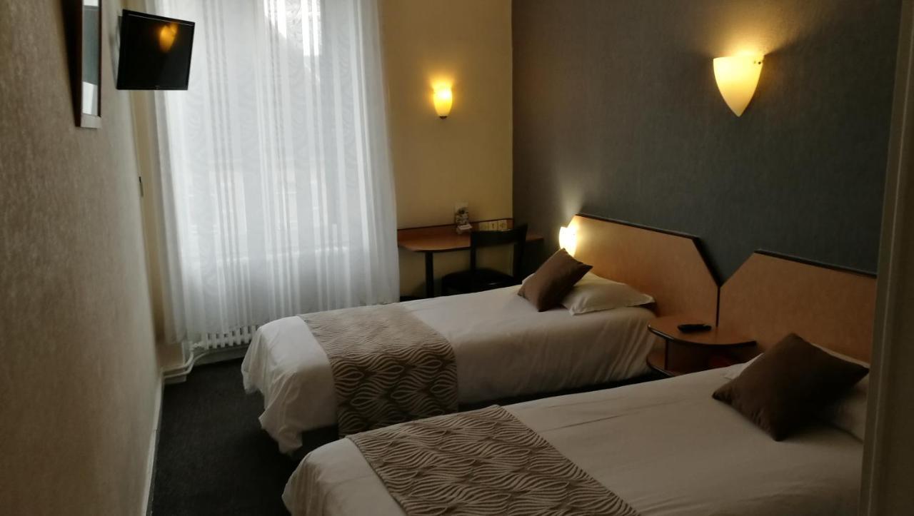 לונס-לה-סונייה Nouvel Hotel מראה חיצוני תמונה